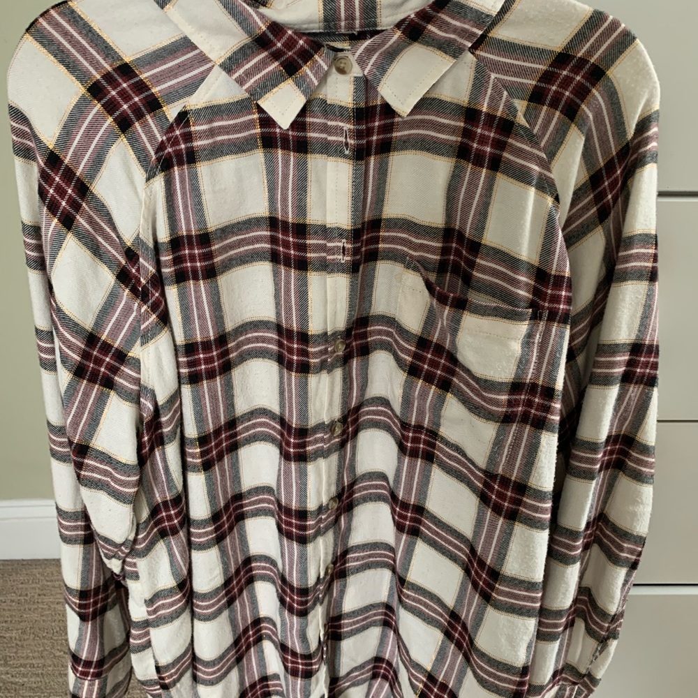 Cute oversized plaid flannel!!